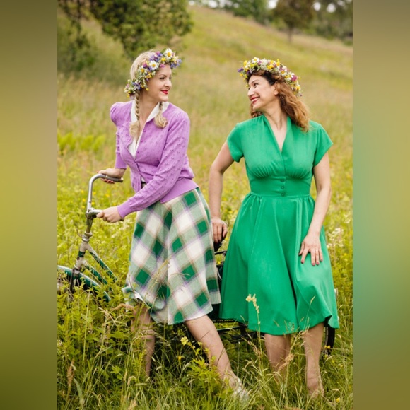 Jazzy A-line Skirt in Green Plaid - Picture 2 of 6